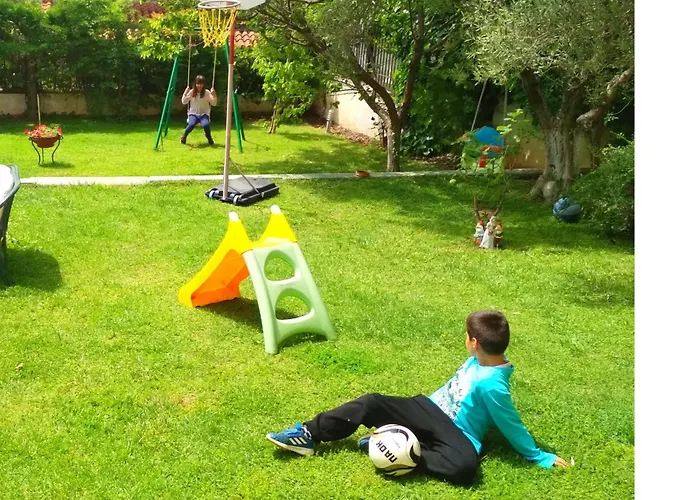 θέα θάλασσα δίπλα άγιο λουκά και αεροδρόμιο Tesalónica