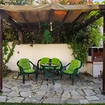 θέα θάλασσα δίπλα άγιο λουκά και αεροδρόμιο דירה *
