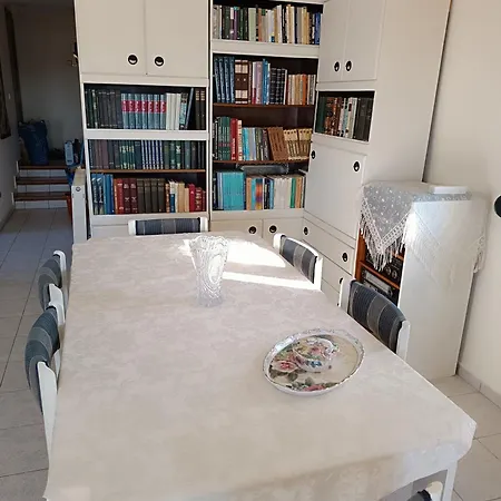 Panorama Seaview Apartment *