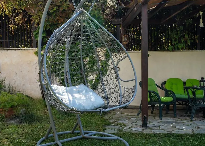 θέα θάλασσα δίπλα άγιο λουκά και αεροδρόμιο Daire Selanik